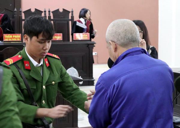 Sát hại chủ nhà vì nghi bị lợi dụng tình cảm