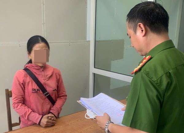 Quay cảnh kho hàng để lừa đảo, người phụ nữ chiếm đoạt tiền tỷ