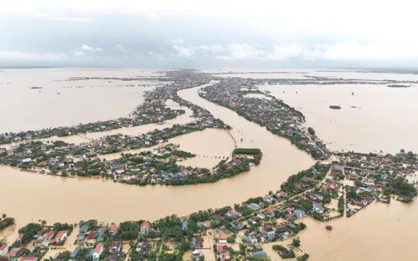 Mưa lũ gây thiệt hại nặng nề các tỉnh miền Trung