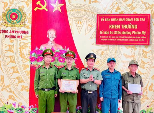 Khen thưởng tổ tuần tra 8394 P.Phước Mỹ (Q.Sơn Trà)