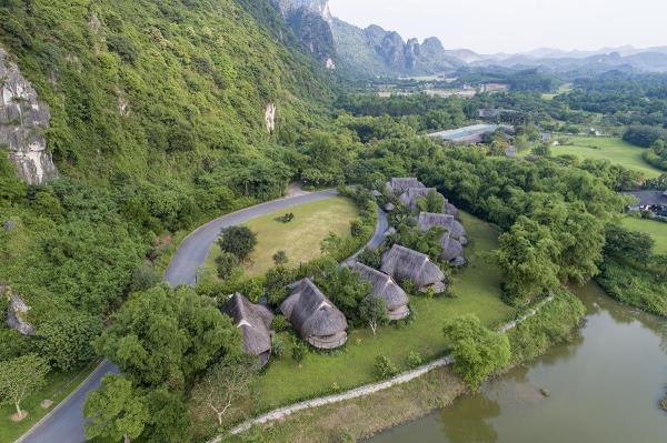 Tắm trong vàng trắng giữa núi rừng - trải nghiệm đặc biệt ở Hòa Bình