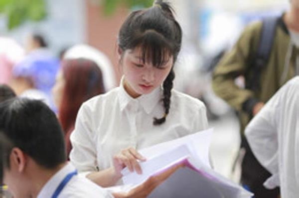 Hàng loạt đại học lớn bỏ xét tuyển học bạ