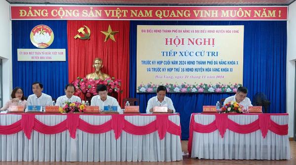 Cử tri phản ánh nhiều vấn đề dân sinh