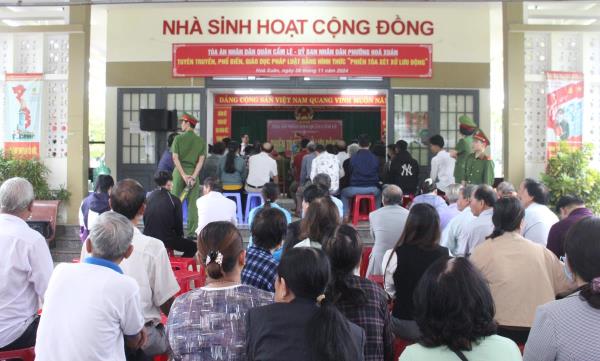 Tuyên truyền, phổ biến giáo dục pháp luật bằng hình thức phiên tòa xét xử lưu động