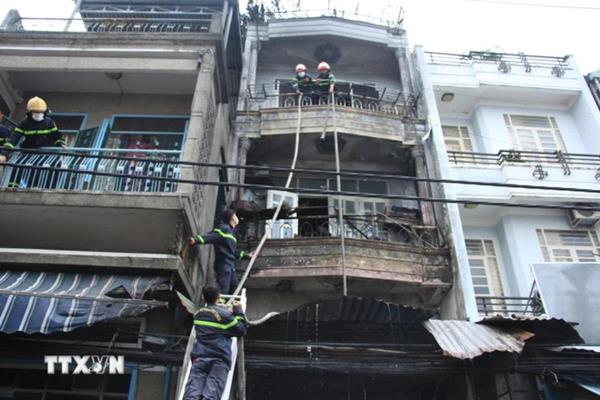 Khánh Hòa: Cháy nhà 3 tầng khiến ít nhất bốn người thiệt mạng