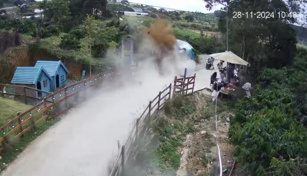 Tai nạn giao thông trong điểm du lịch