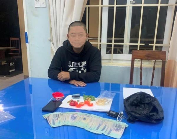 Trà trộn vào đám cưới để khoắng