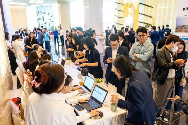 Vì sao Regal Legend tại Đồng Hới trở thành mục tiêu săn đón của nhà đầu tư khắp cả nước?