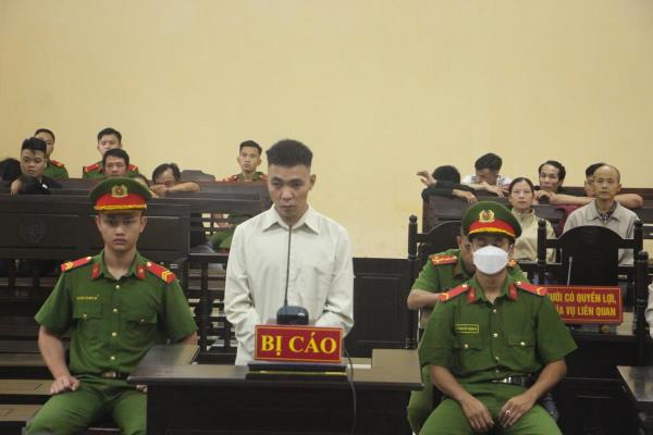 Vô cớ đâm người, thanh niên lãnh 20 năm tù