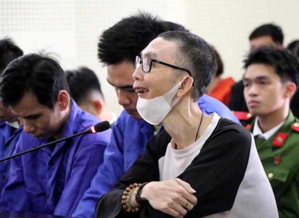 Các tú ông online điều hành trang web khiêu dâm Thiên địa như thế nào?