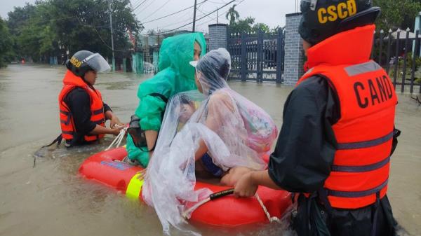 Ghi ở vùng rốn ngập Mẹ Suốt