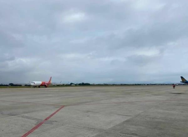 Sây bay Đà Nẵng đưa nước rất nhanh ra các khu dân cư gây ngập úng