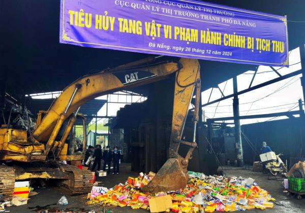 Đà Nẵng: Tiêu hủy hơn 7.900 sản phẩm hàng hóa là tang vật vi phạm hành chính bị tịch thu