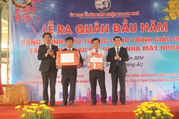 Lãnh đạo UBND TP Đà Nẵng dự lễ ra quân xây dựng các công trình giáo dục tại quận Thanh Khê