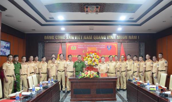 Công an TP Đà Nẵng gặp mặt, chúc mừng ngày truyền thống lực lượng Cảnh sát giao thông