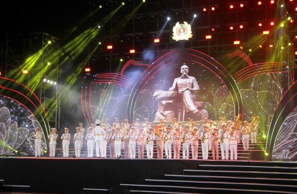 Bộ trưởng Bộ Công an dự Chương trình Sáng mãi lời dạy của Bác