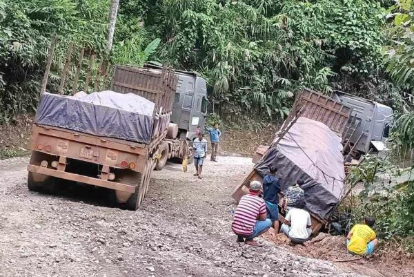 Người dân mòn mỏi chờ nâng cấp, cải tạo QL14D