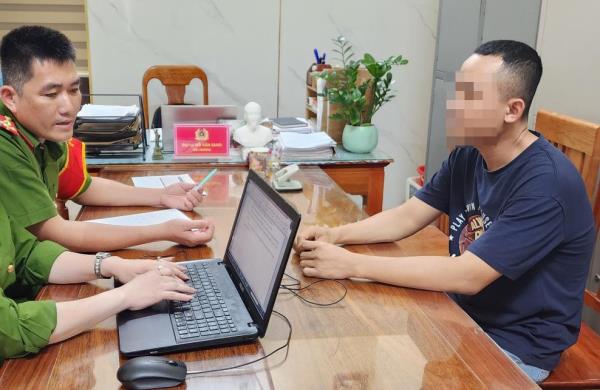 Đánh sập tụ điểm cá độ bóng đá