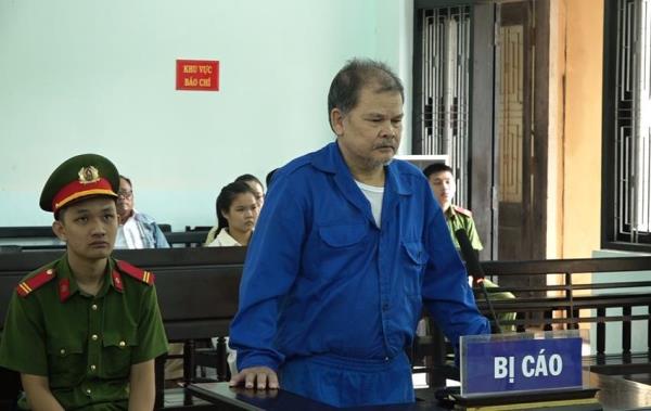 Hoang tưởng đâm người trọng thương