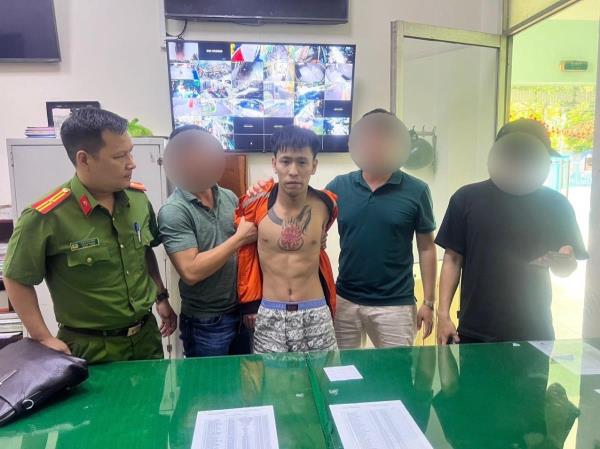 Bắt đối tượng lừa đảo hàng ngàn người bằng hình thức kêu gọi từ thiện trên mạng