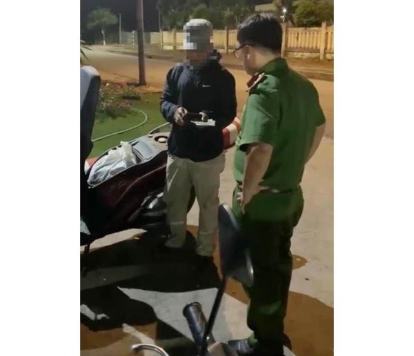 Trộm đêm sa lưới