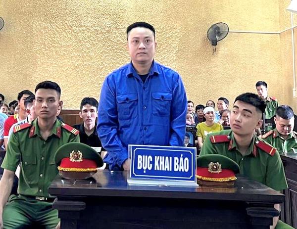 Đâm chết bạn nhậu vì nhớ thù xưa