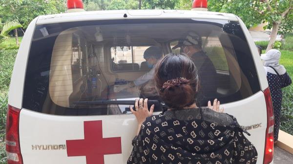 Một người đàn ông bộ hành theo ông Thích Minh Tuệ qua địa bàn Quảng Trị bị sốc nhiệt đã tử vong