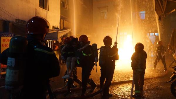 Đà Nẵng tổ chức thực tập chữa cháy trong khu dân cư kiệt, hẻm