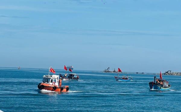 Diễn tập ứng phó sự cố tràn dầu cấp khu vực năm 2024