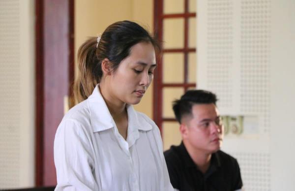 Muôn kiểu lừa tiền của nữ quái 9x