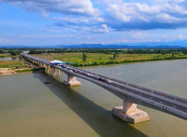 Chính thức đưa vào khai thác cao tốc Diễn Châu - Bãi Vọt