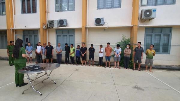 Đường dây cá độ mùa Euro khủng, tiền giao dịch hàng trăm tỉ đồng