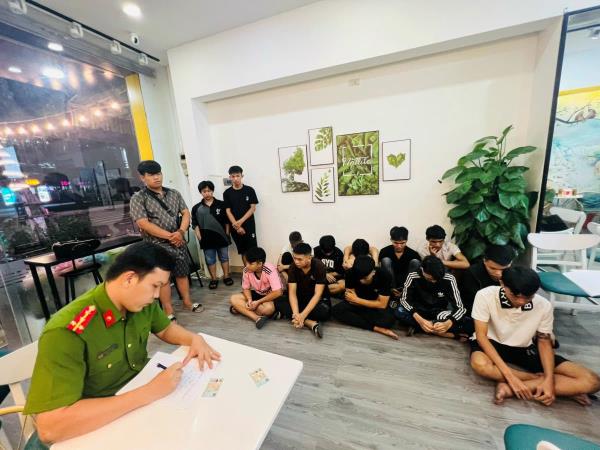 Phát hiện nhiều vi phạm tại quán trà sữa Bột trên đường Điện Biên Phủ