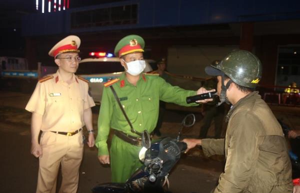Công an Đắk Nông tiếp tục thành lập các tổ công tác đặc biệt xử lý quyết liệt vi phạm nồng độ cồn không có ngoại lệ