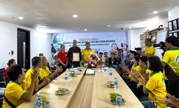 Mổ mắt miễn phí cho gần 110 trường hợp người cao tuổi của thành phố Đà Nẵng