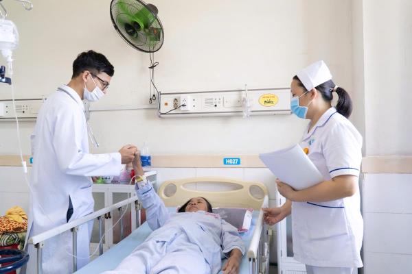 Cứu sống bệnh nhân 65 tuổi bị đột quỵ não