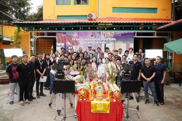 Lee Kwang Soo đến Việt Nam tham gia dự án điện ảnh Hàn - Việt Dream Of You cùng Hoàng Hà