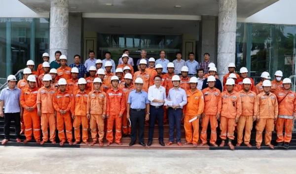 PC Quảng Ngãi: Xuất quân hỗ trợ khắc phục hệ thống lưới điện tại tỉnh Quảng Ninh sau bão Yagi