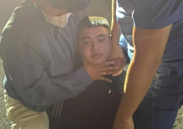 Công an Đà Nẵng bắt khẩn cấp 2 thanh niên hack hơn 1000 tài khoản facebook chiếm đoạt 10 tỷ đồng