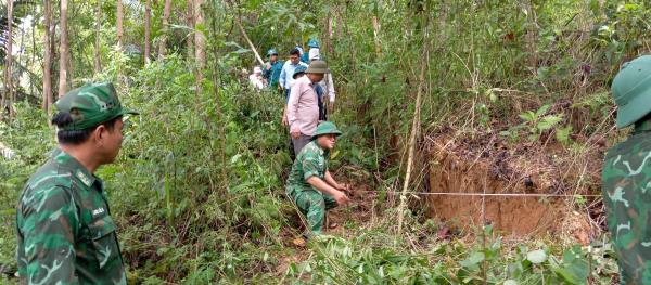 Vùng cao Quảng Nam xuất hiện vết nứt uy hiếp hàng chục hộ dân