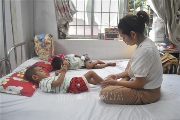 Phát hiện sớm, cách ly điều trị, không để bệnh sởi bùng phát