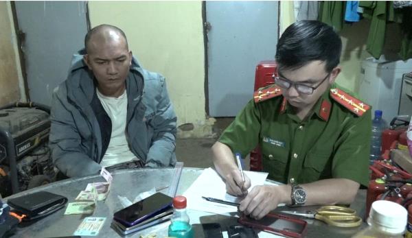 Đạo chích lại xộ khám sau nửa năm mãn hạn tù