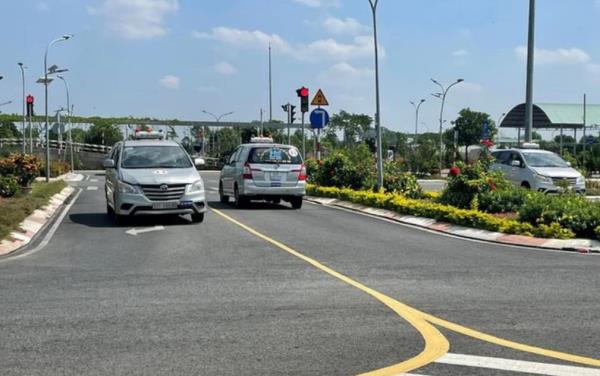 Đề xuất Bộ Công an sát hạch, cấp giấy phép lái xe