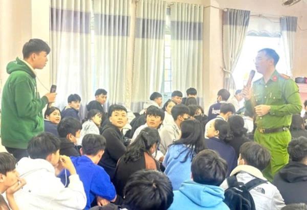 Công an xã Đắk Nia tăng cường đấu tranh, phòng, chống tội phạm và vi phạm về pháo