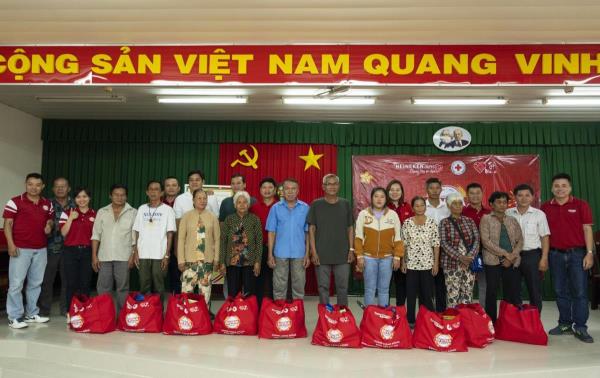 Bivina mang lộc biển đến với bà con cho mùa Tết vẹn tròn