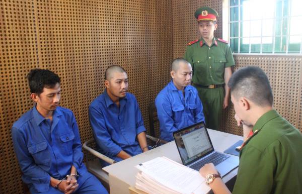 Triệt phá nhóm đối tượng lập 80 công ty ma mua bán trái phép hóa đơn