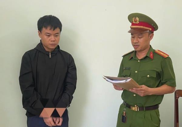 Lừa tiền tỷ để đánh bạc online