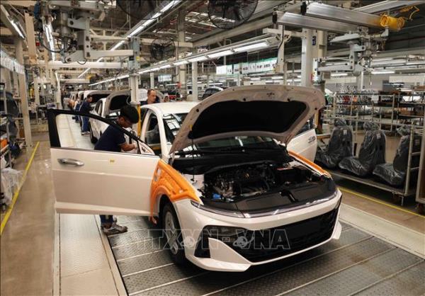 Nội địa hóa ô-tô - yếu tố sống còn để làm chủ công nghệ