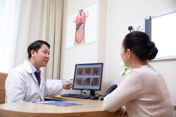 Bác sĩ Việt và ước mơ giúp người bệnh không phải đi xa hàng trăm km điều trị ung thư