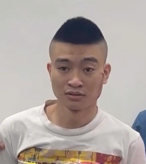 Bắt đối tượng sử dụng ô-tô đi cướp giật tài sản